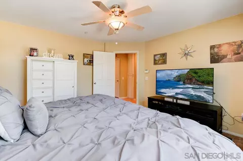 8713 Glen Oaks Way, Santee, CA 92071 photo 10