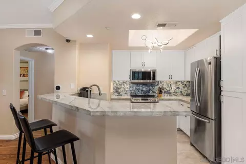 4155 Executive Dr #E112, La Jolla, CA 92037 photo 2