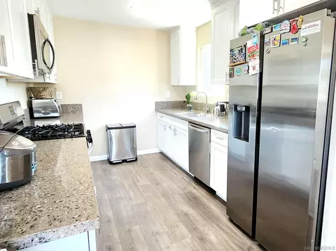 4065 Marvin St, Oceanside, CA 92056 photo 4