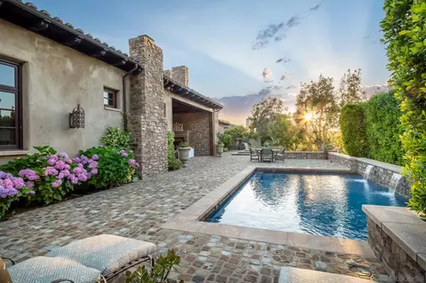18334 Calle Stellina, Rancho Santa Fe, CA 92091