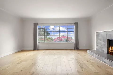 838 Lamplight Dr, La Jolla, CA 92037 photo 12