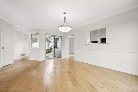 838 Lamplight Dr, La Jolla, CA 92037 photo 15