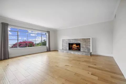 838 Lamplight Dr, La Jolla, CA 92037 photo 11