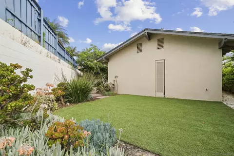838 Lamplight Dr, La Jolla, CA 92037 photo 6