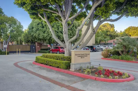 1101 W Macarthur Blvd #236, Santa Ana, CA 92707