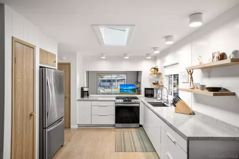 7110 Santa Barbara St, Carlsbad, CA 92011 photo 15