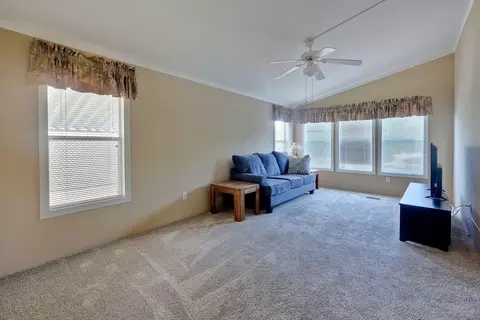 1010 E Bobier Dr #65, Vista, CA 92084 photo 17