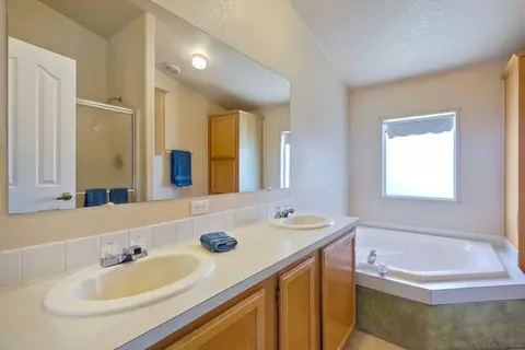 1010 E Bobier Dr #65, Vista, CA 92084 photo 23