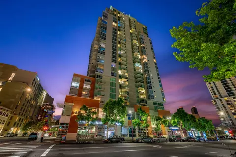 800 The Mark Ln #1007, San Diego, CA 92101