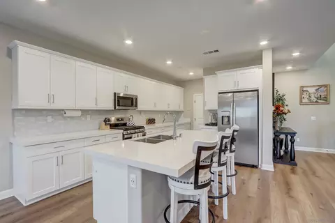 2305 Zeus Ct, Spring Valley, CA 91977 photo 7