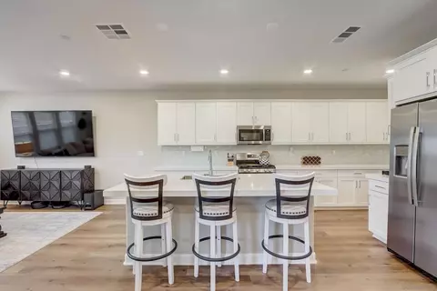 2305 Zeus Ct, Spring Valley, CA 91977 photo 8