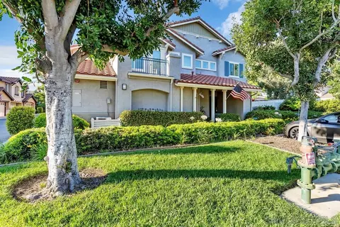 465 Whispering Willow Dr #E, Santee, CA 92071 photo 3