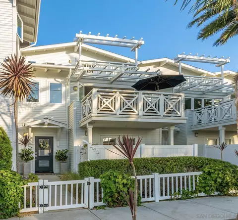 3305 Lincoln St, Carlsbad, CA 92008