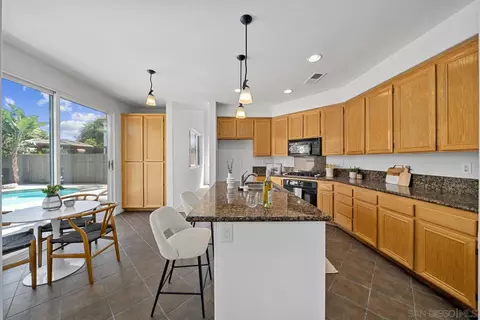1954 Petaluma Dr, Chula Vista, CA 91913