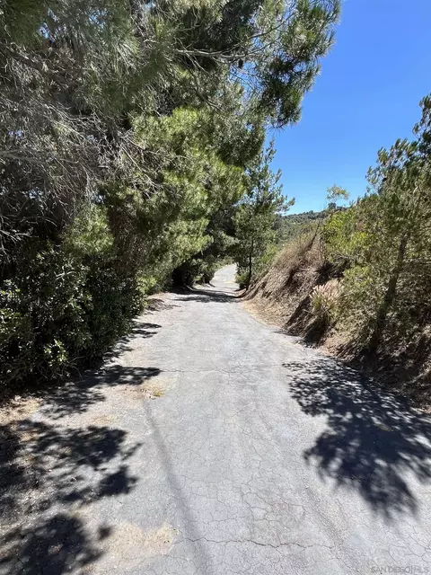 721 Rainbow Crest Rd, Fallbrook, CA 92028 photo 3