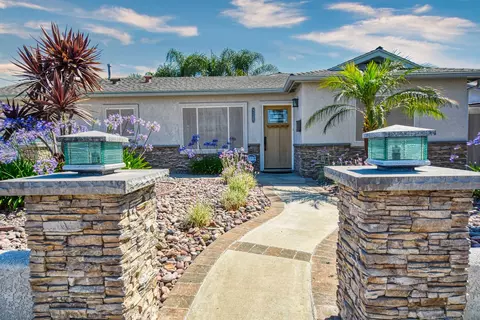 9232 Maranda Dr, Santee, CA 92071 photo 2