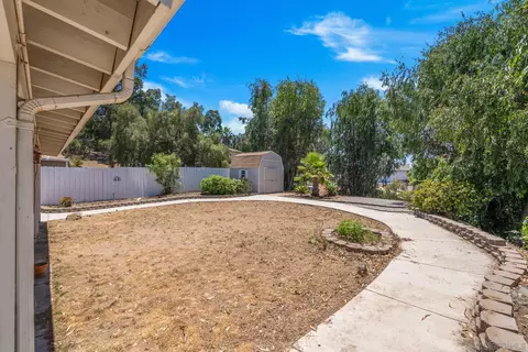 1197 Senwood Way, Fallbrook, CA 92028 photo 27