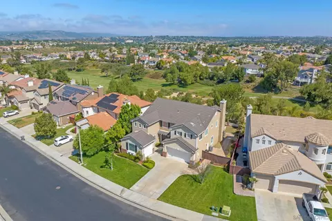 33260 Embassy Ave, Temecula, CA 92592 photo 2