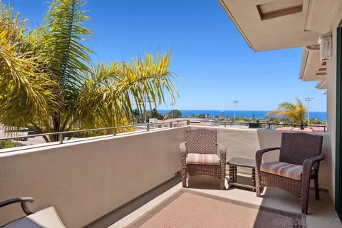 7109 Fay Ave, La Jolla, CA 92037