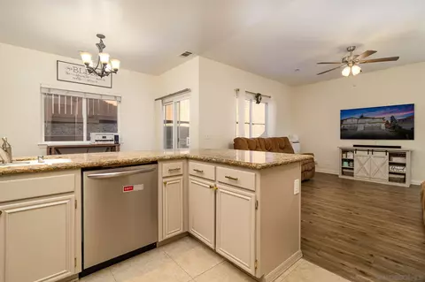 1203 Winter View Pl, El Cajon, CA 92021 photo 11