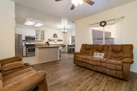 1203 Winter View Pl, El Cajon, CA 92021 photo 8
