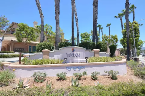 11376 Via Rancho San Diego UNIT c, El Cajon, CA 92019