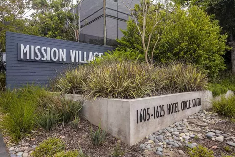 1605 Hotel Cir S #207, San Diego, CA 92108
