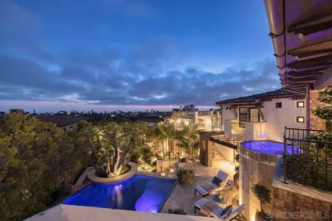 1864 Crest Dr, Encinitas, CA 92024