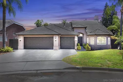 9048 N Whitney Ave, Fresno, CA 93720