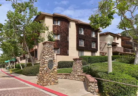 8860 Villa La Jolla Dr UNIT 302, La Jolla, CA 92037