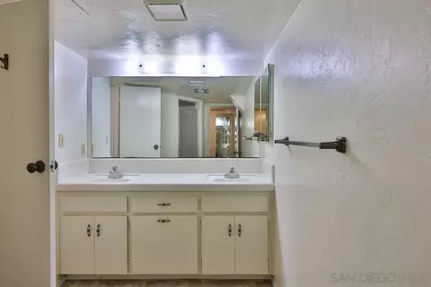 4855 Vita, La Mesa, CA 91941 photo 37