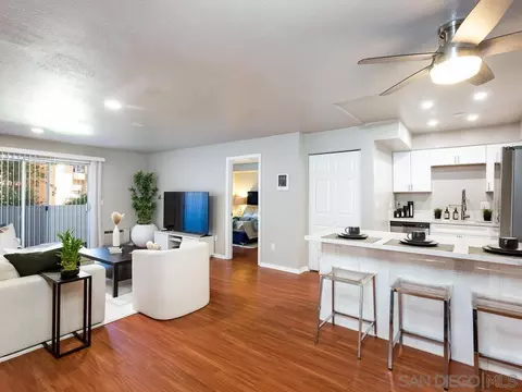 6955 Alvarado Rd #27, San Diego, CA 92120