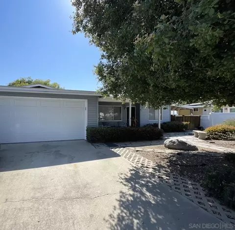 1330 Waxwing Dr, Vista, CA 92083