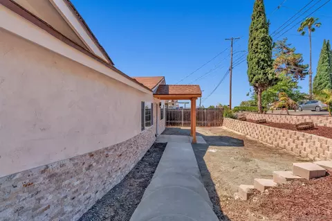 1127 San Miguel Ave, Spring Valley, CA 91977 photo 4