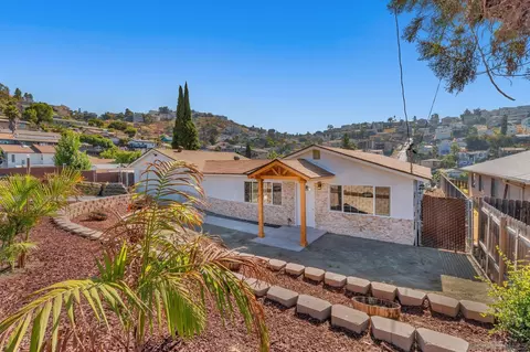 1127 San Miguel Ave, Spring Valley, CA 91977 photo 2