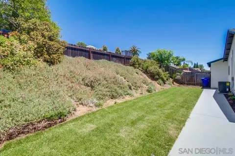 12736 Roberto Way, Poway, CA 92064 photo 32