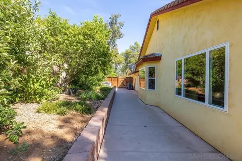 16112 Poderio Ct, Ramona, CA 92065 photo 46