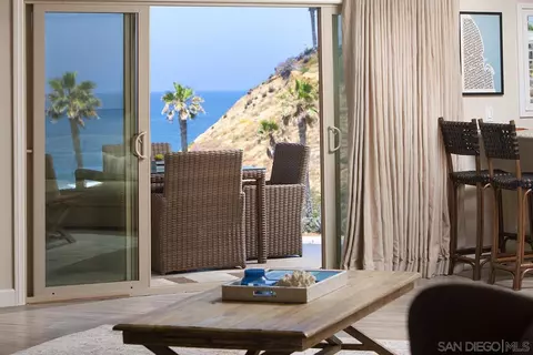 135 S Sierra Ave #4, Solana Beach, CA 92075