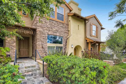 1056 Pearl St #2, La Jolla, CA 92037