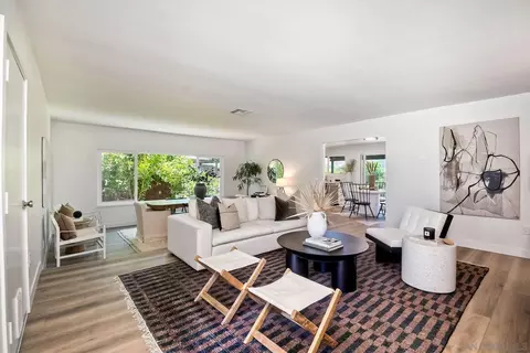 9045 Inverness Rd, Santee, CA 92071
