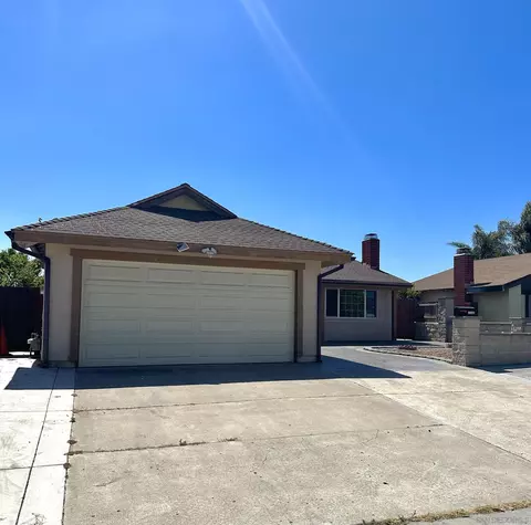 10762 Fenwick Rd, San Diego, CA 92126