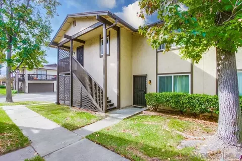 10333 Restful Ct, Santee, CA 92071