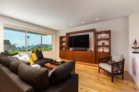 7239 Draper, La Jolla, CA 92037 photo 41