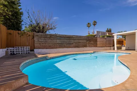 10016 Carreta, Santee, CA 92071 photo 9