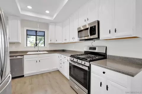 10016 Carreta, Santee, CA 92071 photo 7