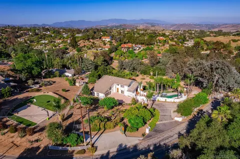 3952 Palomar Dr, Fallbrook, CA 92028 photo 3