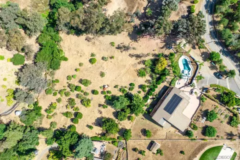 3952 Palomar Dr, Fallbrook, CA 92028 photo 4