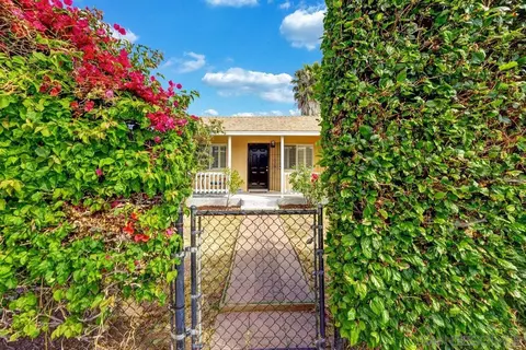 1522 Bush, Oceanside, CA 92058 photo 2