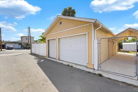 1522 Bush, Oceanside, CA 92058 photo 21