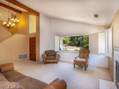 2356 Winter Haven Ln, Fallbrook, CA 92028 photo 2